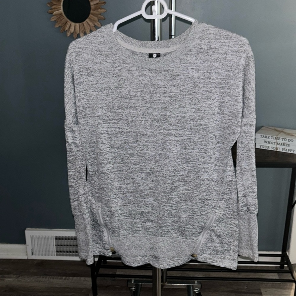 Women’s Long Sleeve Sweater Top